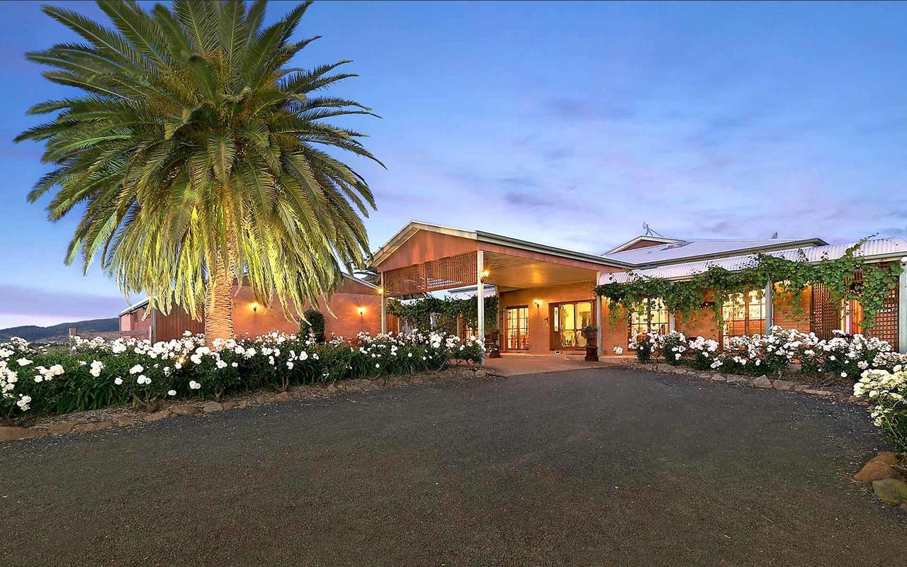 Strathearn Park Lodge Scone Extérieur photo