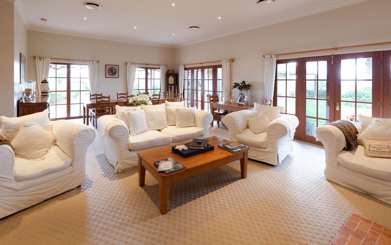 Strathearn Park Lodge Scone Extérieur photo